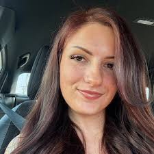 The 10 Best Makeup Artists in Hartford, CT (with Free Estimates)