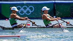 Team gb's helen glover has a fight on her hands to win her third rowing gold medal after a disappointing display in the heats at the tokyo olympics. G Xs9nggiwq40m