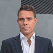 Proud to announce that yesterday I was admitted to the Supreme Court of  Queensland as a Lawyer.