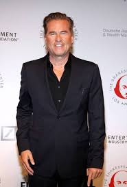 Auch val kilmer wurde als batman meist wohlwollend von den. Diese Stars Haben Schon Batman Gespielt Val Kilmer Schauspieler Schauspieler Innen