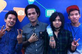 Maybe you would like to learn more about one of these? Lirik Dan Chord Lagu Duka Last Child Halaman All Kompas Com