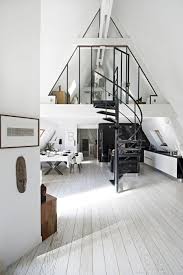 Un Loft Sous Les Toits De Paris Maison Deco Maison Et Amenagement Maison