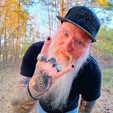 UGHELLICONNECTINTRO# NAME:Loveth SEX;Female GENOTYPE:AA MARITAL STATUS:  Single OCCUPATION : Business AGE:30plus STATE OF ORIGIN Delta state  RESIDENCE: Agbarha otor HOBBIES: traveling, watching of home movies,  dancing etc RELIGIOUS: Christian ...