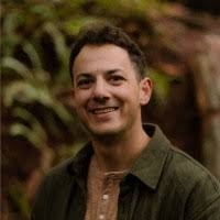 Lili Olsen Email & Phone Number