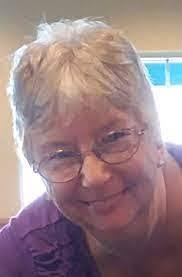 Evelyn Droz's Instagram, Twitter & Facebook