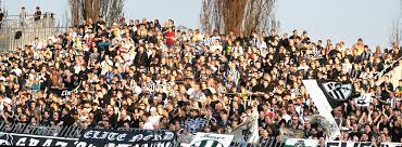Maybe you would like to learn more about one of these? Datei Fans Des Sk Sturm Graz Jpg Wikipedia