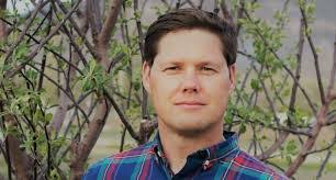 Travis Thomason's Instagram, Twitter & Facebook