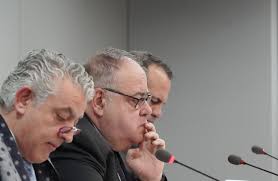 El consejero de Sanidad reclama al Gobierno central más profesionales  "necesarios" para la Atención Primaria en Castilla y León