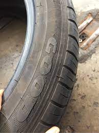 First, mestilah kene ambil keluar tayar spare dan tools untuk buka tayar. Tayar Kereta Merekah Sop Name My