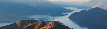 The country comprises two main islands—the north and south islands—and a number of small islands. New Zealand Indagare