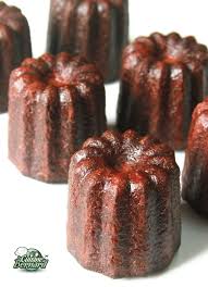 Recette Des Caneles Bonne Explication Pour Mettre Le Beurre Et Le Cire Aux Moules Desserts Francais Caneles Bordelais Recette Et La Cuisine De Bernard