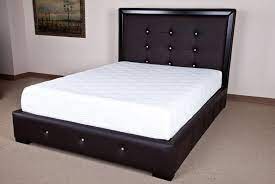 Queen's bett is on facebook. Wie Gross Ist Ein Queen Size Bett Wie Gross Wie Schwer Wie Weit Wie Hoch