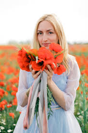 Thank you so much for this feature green wedding shoes. Poppy Wedding Bouquet Blue Gown For A Pre Wedding In A Poppy Field