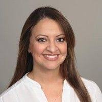 Liza Benitez's Instagram, Twitter & Facebook