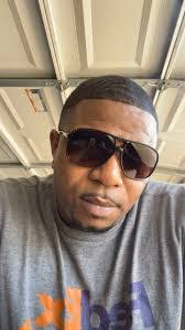 Barry Lowe's Instagram, Twitter & Facebook