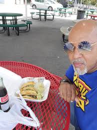 SUP,GOOD VIBES ONLY, CHILLIN HEAVY BABY, WELP, IT'S FOOTBALL SEASON BABY,  Y'ALL UGLASS AN START ROOYIN FOR YO BUM AZZ TEAMS NOW, // #DC4LIFE FOR ME  POTNA..