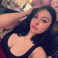 Everyone outside & I'm at work 😒