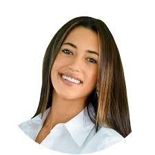 Lisandra Martinez's Instagram, Twitter & Facebook