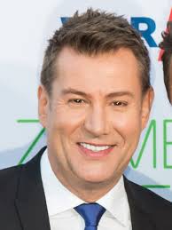 Seiten in der kategorie „nachrichtensprecher von heute (zdf). Jens Riewa Wikipedia