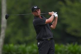 Sungai long golf & country club var den første golfbane, som jack nicklaus designede i malaysia. Duff Leads From The Front In Malaysia Nz Golf Magazine