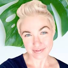 L Parker Jaynes (@ClassicHippie)