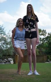 The texan youngster urged people with unique physical attributes to embrace. Guinness World Records Says 17 Year Old American Girl Has World S Longest Legs