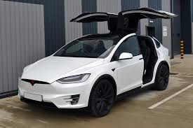 It features the gorgeous exterior wrap, giving it quite a menacing & unique look. Tesla Model X Dechrome Matte Black Reforma Uk