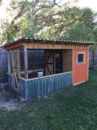 It also allows you the opportunity to customize your coop to fit your own space and needs. More Ideas Below Easy Moveable Small Cheap Pallet Chicken Coop Ideas Simple Large Recycled Backyard Chicken Coop Plans Diy Chicken Coop Backyard Chicken Coops