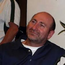 Ian Hanks (@HanksIan)