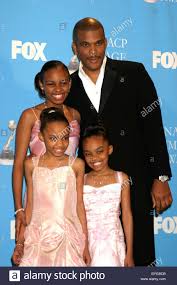 Farm', or as gabby harrison from the comedy, 'how to. Tyler Perry Sierra Aylina Mcclain Lauryn Alisa Mcclain Und China Anne Mcclain Naacp Image Awards Press Room Schrein Stockfotografie Alamy
