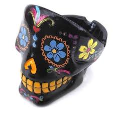 Tete de mort mexicaineoui, fumer est mauvais pour la santé. Cendrier Tete De Mort Noire En Resine Cendrier Crane Mexicain Crane Mexicain Tete De Mort Mort Noire