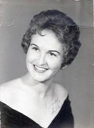 Leola Massey's Instagram, Twitter & Facebook