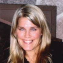 Gwen Leach's Instagram, Twitter & Facebook