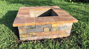 Fire pit outfitters offers custom fire pits and fire pit parts for your home and patio! 14 Cool Diy Cinder Block Fire Pits Diycraftsguru