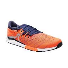 Vous avez en effet le choix sur des baskets de marque de différents types qui vous permettront de les adapter selon votre tenue. Chaussures De Marche Rapide Et Sportive Homme Decathlon