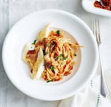 Traghetti Mit Rotem Mandel Pesto Und Kabeljau Rezept Rezepte Kabeljau Rezept Lebensmittel Essen
