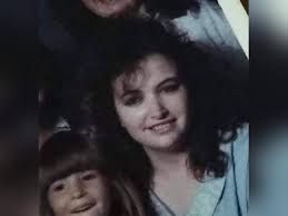 Mother, Grandmother, daughter, sister, aunt cousin Elisa "Lisa" Ann Head's  Memorial Website