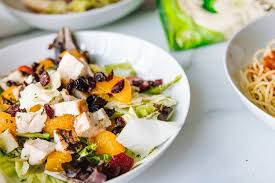 Berikut ini merupakan resep salad sayur diet yang harus dicoba. Resep Caesar Salad Sarapan Sehat Untuk Yang Sedang Diet