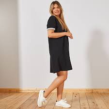 Des vêtements pour femme rondes tendances et pas chers. Robe Avec Encolure Bande Grande Taille Femme Noir Kiabi 20 00
