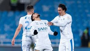 الدوري السعودي، الهلال يتقدم على الشباب 3ـ2 في شوط أول مثير