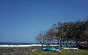 Nama pantai bugel seakan tenggelam di antara dua pantai yang mengapitnya, pantai glagah dan pantai trisik. Pantai Bugel Kulon Progo Tempat Terbaik Menikmati Ketenangan Yanacircle Com