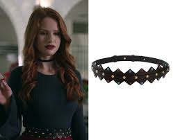 After snooping around for christmas gifts, veronica uncovers a major secret hiram has been keeping from her. Riverdale Season 2 Episode 9 Cheryl S Zig Zag Studded Belt Shop Your Tv