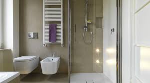 Werden die beläge nicht regelmäßig entfernt, können sie sich als hartnäckige feste schichten in der badewanne festsetzen. Kalkflecken An Der Duschkabine Entfernen