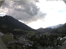 The village of st johann is located in the middle of austria's salzburg province along the banks of the river salzach. Webcam St Johann Im Pongau Alpendorfwebcam