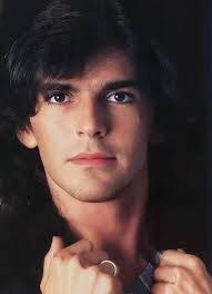 Linda Poyer's Instagram, Twitter & Facebook