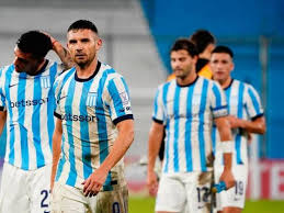 Sin margen de error, Racing se juega una final ante Barracas en el Cilindro de Avellaneda