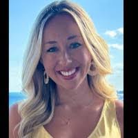 Melanie Thomson's Instagram, Twitter & Facebook