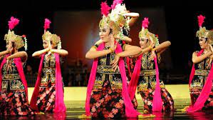 Maybe you would like to learn more about one of these? Soal Seni Budaya Kelas 9 Tari Tradisional Jawabanku Id