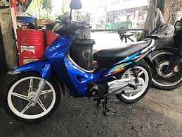 The honda wave 125's color options are black, red, orange and white, all of which are accentuated by sporty graphics and black engine components. Honda Wave 125s Motorcycles Motorcycles For Sale Class 2b On Carousell