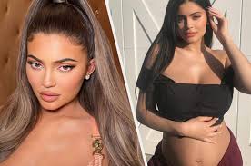 7) that she and travis scott are expecting their second child together. Kylie Jenner Responded To Pregnancy Rumors With An Instagram Story Of Her Full Body
